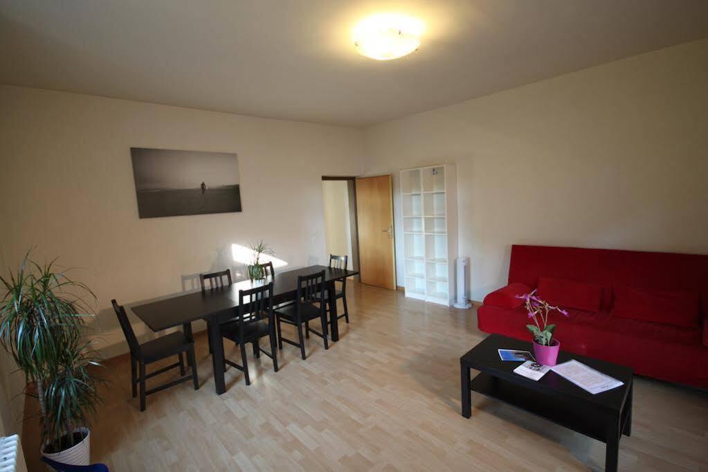 Hitrental Seefeld - Kreuzstrasse Apartments Zürich Eksteriør bilde