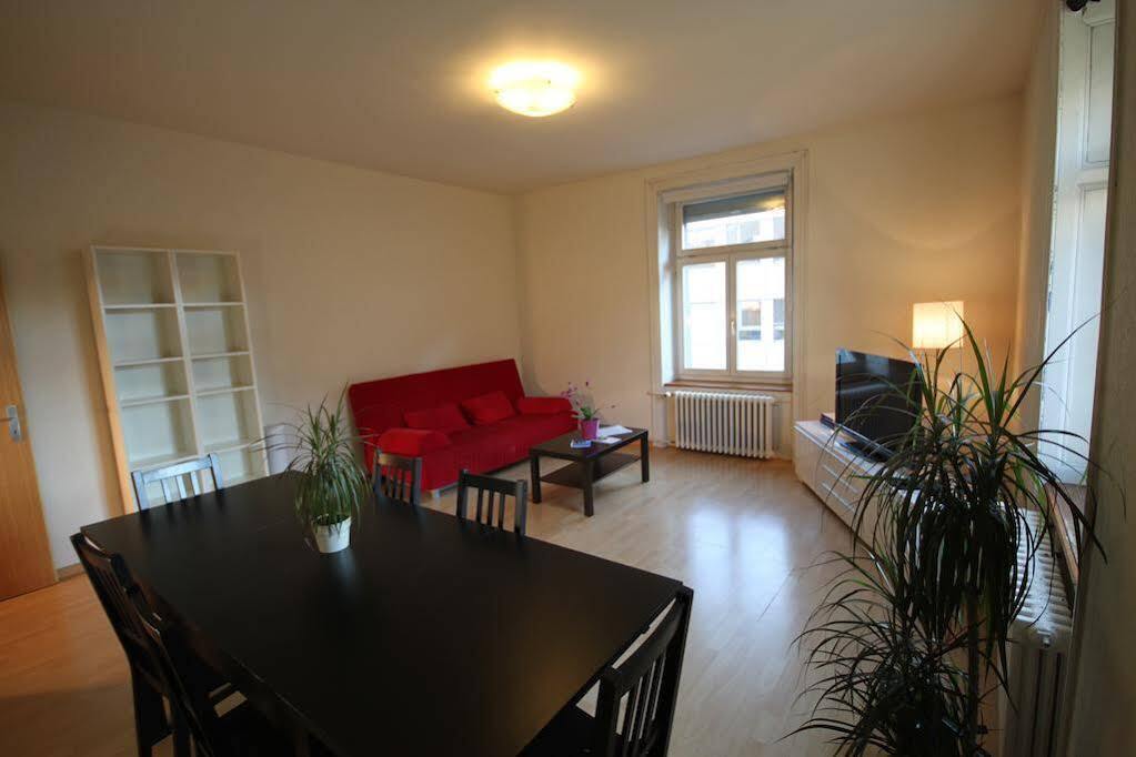 Hitrental Seefeld - Kreuzstrasse Apartments Zürich Eksteriør bilde